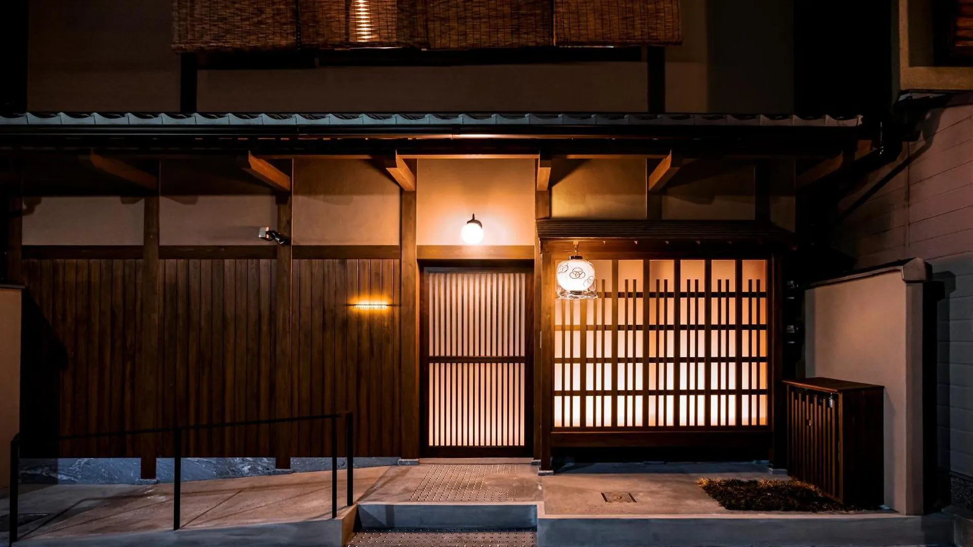 Rinn Kyoto Miyagawasuji Hitotose Aki 0*,  Japan